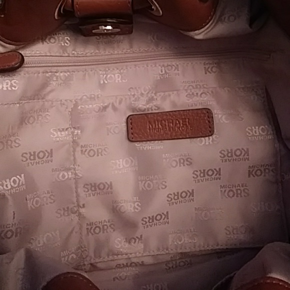 👜 {Michael Kors} brown bag👜 - Picture 3 of 5